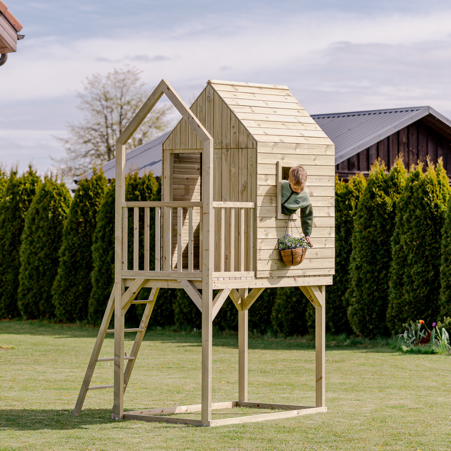 XL Duck House